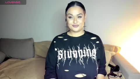 Laura online show from 23, 10, 2025