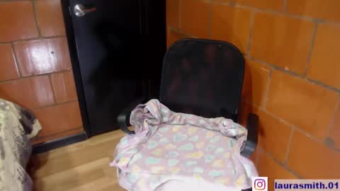 Snapshot of laura_smith0 chatting on 4, 3, 2025 Laura independent model Next show Monday 2th December online show from 4, 3, 2025
