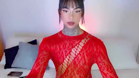 Laura online show from 5, 3, 2025