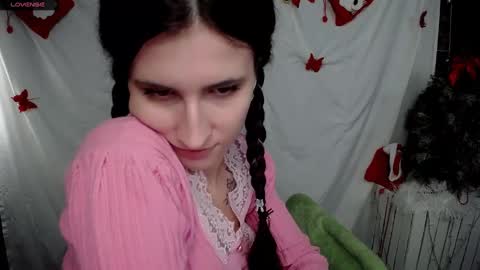 Snapshot of lauradre_ chatting on 11, 1, 2025 Laura online show from 11, 1, 2025