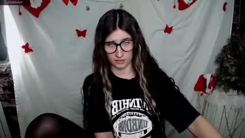 Snapshot of lauradre_ chatting on 15, 1, 2025 Laura online show from 15, 1, 2025