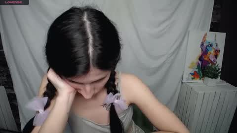 Snapshot of lauradre_ chatting on 1, 3, 2025 Laura online show from 1, 3, 2025