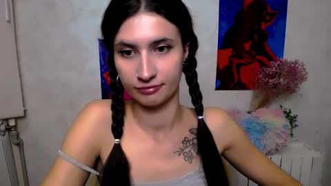Snapshot of lauradre_ chatting on 14, 9, 2025 Laura online show from 14, 9, 2025