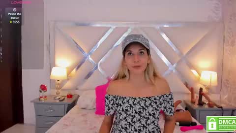 Snapshot of laurafarrely chatting on 17, 2, 2025 Laura online show from 17, 2, 2025