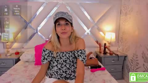 Snapshot of laurafarrely chatting on 17, 2, 2025 Laura online show from 17, 2, 2025