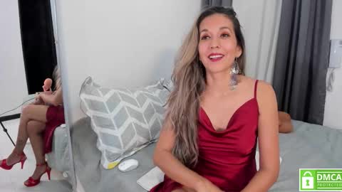 Snapshot of laurafarrely chatting on 13, 9, 2025 Laura online show from 13, 9, 2025