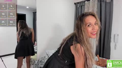 Snapshot of laurafarrely chatting on 22, 10, 2025 Laura online show from 22, 10, 2025