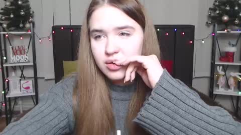 Snapshot of laurahlot chatting on 28, 12, 2024 LauraHlot online show from 28, 12, 2024