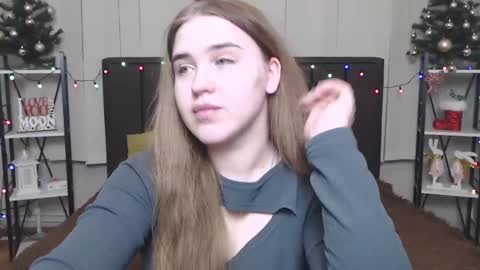 Snapshot of laurahlot chatting on 16, 1, 2025 LauraHlot online show from 16, 1, 2025