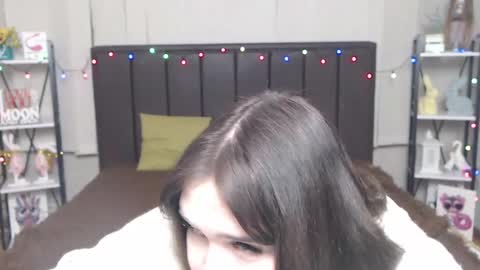 Snapshot of laurahlot chatting on 1, 2, 2025 LauraHlot online show from 1, 2, 2025