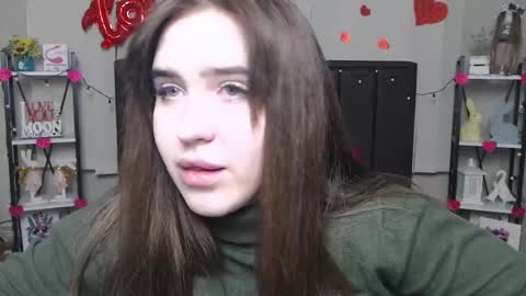 Snapshot of laurahlot chatting on 21, 2, 2025 LauraHlot online show from 21, 2, 2025