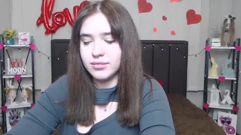 Snapshot of laurahlot chatting on 22, 2, 2025 LauraHlot online show from 22, 2, 2025