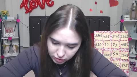 Snapshot of laurahlot chatting on 12, 3, 2025 LauraHlot online show from 12, 3, 2025