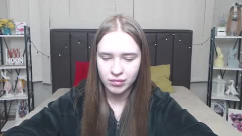 Snapshot of laurahlot chatting on 15, 9, 2025 LauraHlot online show from 15, 9, 2025