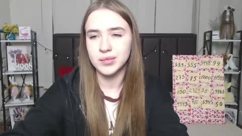 LauraHlot online show from 21, 11, 2025