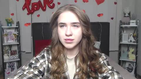 LauraHlot online show from 23, 2, 2026