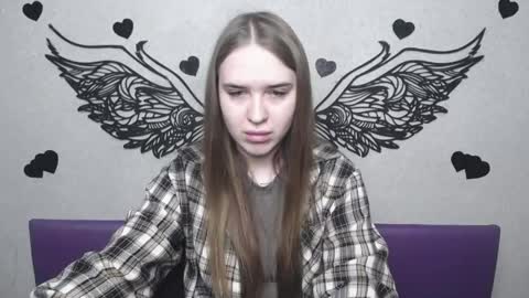 Snapshot of laurahlot chatting on 22, 4, 2026 LauraHlot online show from 22, 4, 2026