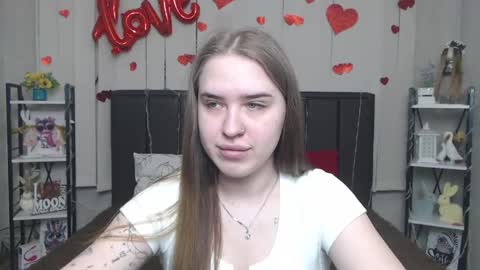 Snapshot of laurahlot chatting on 1, 5, 2026 LauraHlot online show from 1, 5, 2026