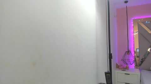 laura  online show from 7, 2, 2026