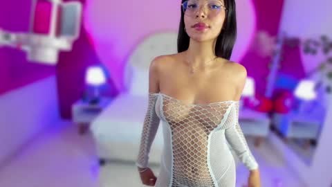 Laura MartinGMT-5 2200-0600 online show from 12, 1, 2025