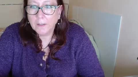 laureanne online show from 28, 1, 2025