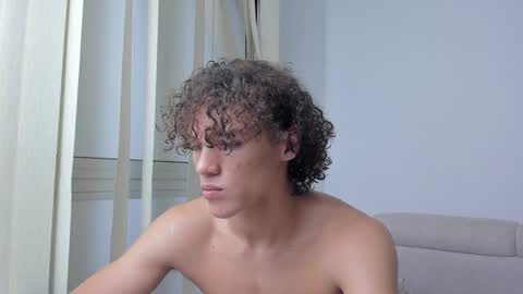 Snapshot of laureent__ chatting on 20, 12, 2024 Laureent online show from 20, 12, 2024