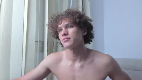 Snapshot of laureent__ chatting on 24, 12, 2024 Laureent online show from 24, 12, 2024