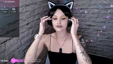 Snapshot of lauren_raquel chatting on 12, 12, 2024 Eva online show from 12, 12, 2024