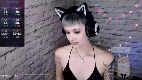 Snapshot of lauren_raquel chatting on 14, 9, 2025 Eva online show from 14, 9, 2025