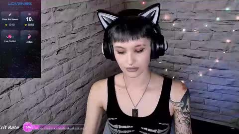 Snapshot of lauren_raquel chatting on 26, 9, 2025 Eva online show from 26, 9, 2025