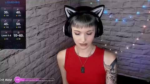 Snapshot of lauren_raquel chatting on 9, 10, 2025 Eva online show from 9, 10, 2025