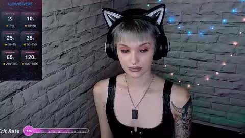 Snapshot of lauren_raquel chatting on 16, 10, 2025 Eva online show from 16, 10, 2025