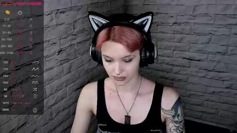 Snapshot of lauren_raquel chatting on 1, 6, 2026 Eva online show from 1, 6, 2026
