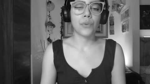 Lauren online show from 10, 12, 2024