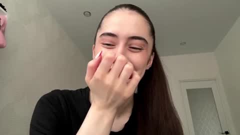 laurenadupuy online show from 25, 6, 2026