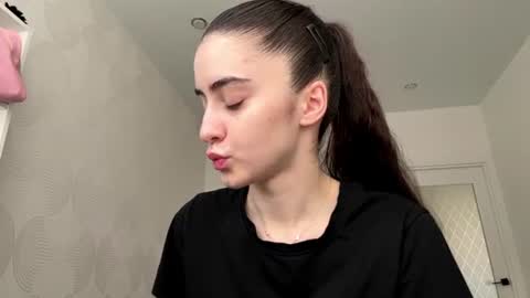 laurenadupuy online show from 29, 6, 2026