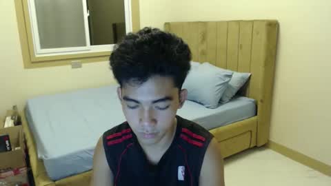 laurence_cuttieguyhere online show from 31, 3, 2026