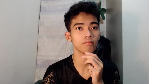 laurence_cuttieguyhere online show from 16, 7, 2026