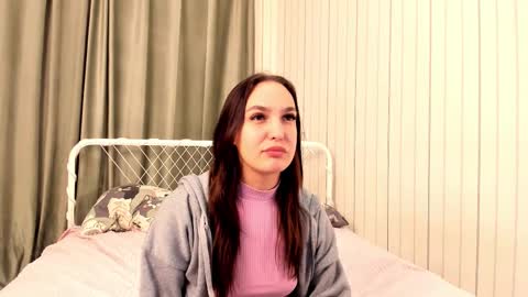 Snapshot of laurencerebillard chatting on 18, 11, 2025 Victoria online show from 18, 11, 2025