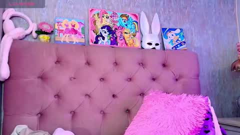 Snapshot of laurenelovex chatting on 10, 1, 2026 Laurene online show from 10, 1, 2026