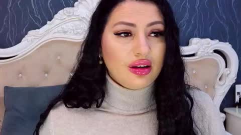 Snapshot of laurenjenssen chatting on 4, 10, 2025 Laura online show from 4, 10, 2025