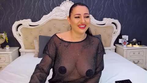 Laura online show from 22, 11, 2025