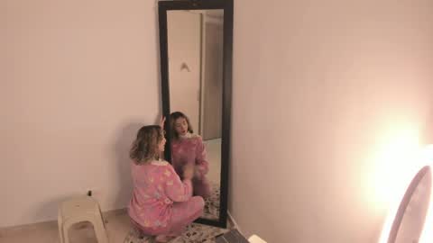 Snapshot of laurenn_111 chatting on 8, 6, 2026 laurenn_111 online show from 8, 6, 2026