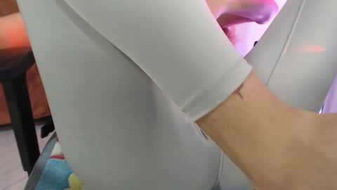 Lauren online show from 5, 2, 2025