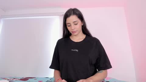 Snapshot of laurensmith9 chatting on 19, 2, 2025 laurensmith9 online show from 19, 2, 2025