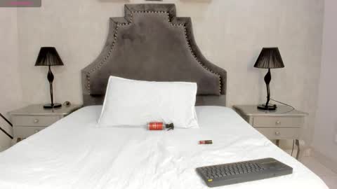 Lauren  online show from 4, 11, 2025