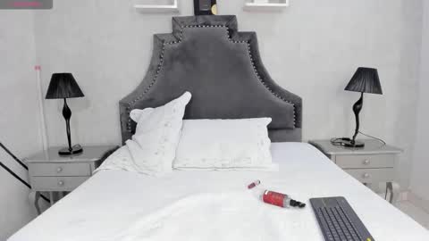 Lauren  online show from 18, 11, 2025