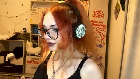Snapshot of laurettecipro chatting on 27, 5, 2026 Eva online show from 27, 5, 2026