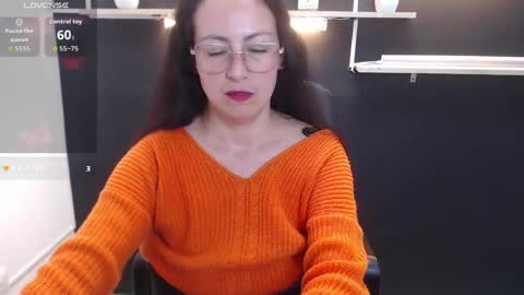 Laury  online show from 15, 4, 2026