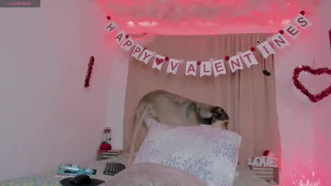 Lauu G online show from 4, 2, 2025